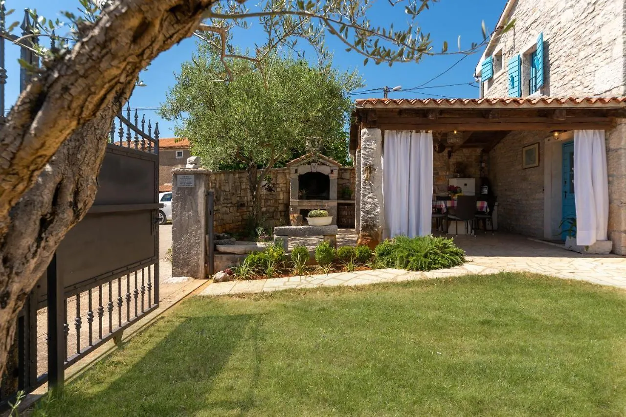 Villa Janko Sveti Lovreč Pazenatički Kroatien