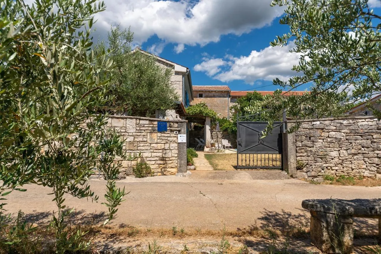 Villa Janko Sveti Lovreč Pazenatički Kroatien